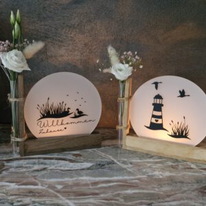 Acrylscheibe mit Blumenvase